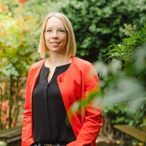 Dr. Carmen Uphoff
